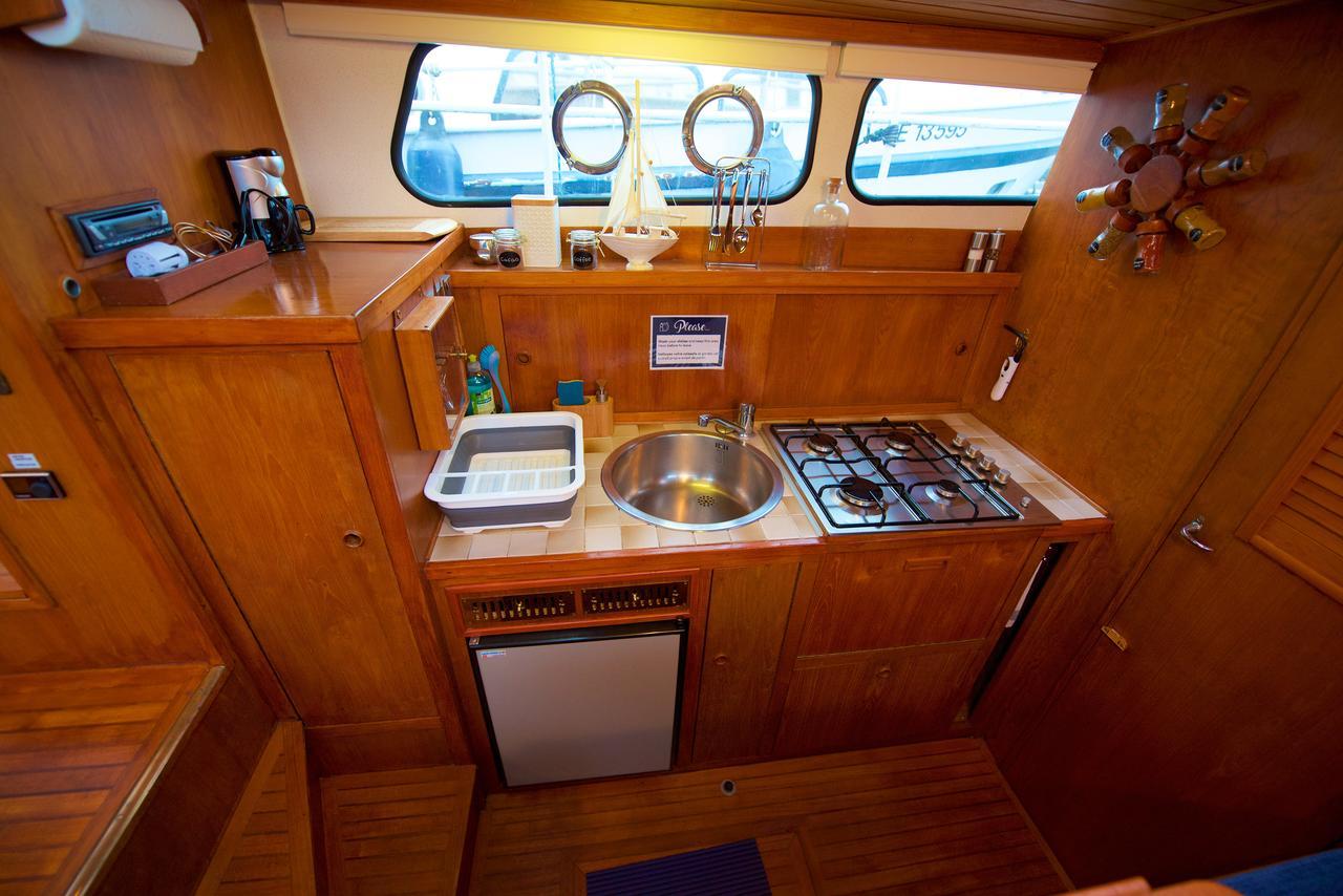 Homeboat-Maison Flottante Genewa Zewnętrze zdjęcie